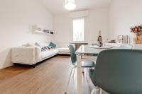 A seating area at Realkasa De Crescenzi Family Apartment