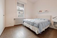 A bed or beds in a room at Realkasa De Crescenzi Family Apartment