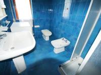 A bathroom at Apartment Magnolia by Interhome