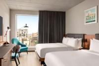 Hyatt Centric Montrealにあるベッド