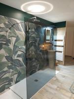 Kúpeľňa v ubytovaní Au Spa d'eau pâle