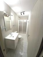 A bathroom at Rosesapparts Mairó