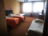 Łóżko lub łóżka w pokoju w obiekcie Hotel i Restauracja Bona