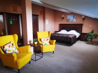 Łóżko lub łóżka w pokoju w obiekcie Hotel i Restauracja Bona