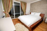 Łóżko lub łóżka w pokoju w obiekcie Luxury Apartment Terrace Trocadéro Eiffel Tower Climatisé