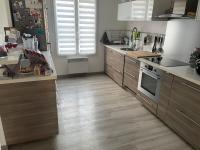 Kuchyňa alebo kuchynka v ubytovaní centre Pierrefonds superbe appartement + parking