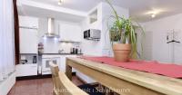 A kitchen or kitchenette at Astoria Apartments