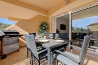 Půdorys ubytování Stunning 2 Bedroom Apartment in Aloha Hill Club