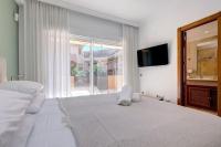Postel nebo postele na pokoji v ubytování Stunning 2 Bedroom Apartment in Aloha Hill Club