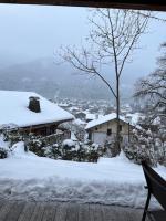 Obiekt Pom Pom, 3 bedroom apt with stunning mountain views-Samoëns zimą