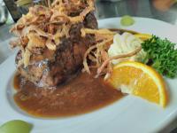 Mad på hotellet eller i nærheden