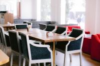 O zonă de relaxare la Aranya Boutique Hotel