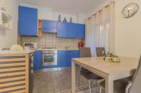 A kitchen or kitchenette at Casa Magnolia Varenna