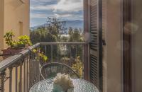 A balcony or terrace at Casa Magnolia Varenna