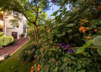 Vonkajšia záhrada v ubytovaní Apartamento Saadia Golf and Beach