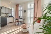 Kuchnia lub aneks kuchenny w obiekcie Kamienica Centrum Apartament nr 6