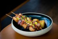 Jídlo v hotelu nebo okolí