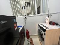 مطبخ أو مطبخ صغير في Traders Garden , cheras Trader square 3 bedroom Balakong serdang