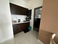 مطبخ أو مطبخ صغير في Traders Garden , cheras Trader square 3 bedroom Balakong serdang