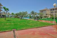 Bazén v ubytovaní LITORAL COSTA DORADA - GOLF SANT JORDI bajo alebo v jeho blízkosti