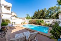 Bazén v ubytování Villa with Pool in the heart of Mijas Pueblo nebo v jeho okolí