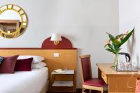 Posteľ alebo postele v izbe v ubytovaní Aramis Deluxe Rooms