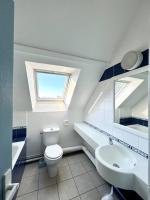 Kúpeľňa v ubytovaní Grand Appartement duplex vue mer