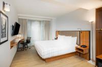 Ein Bett oder Betten in einem Zimmer der Unterkunft La Quinta by Wyndham Time Square South