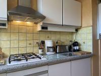 Kuchyňa alebo kuchynka v ubytovaní Appartement 2 pièces avec terrasse et parking, proche mer - FR-1-225C-111