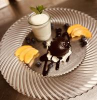 Jídlo v hotelu nebo okolí