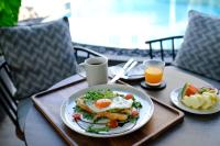 Jídlo v hotelu nebo okolí