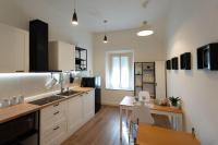 A kitchen or kitchenette at B&B Porta 93