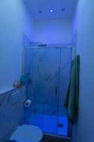 A bathroom at B&B Porta 93