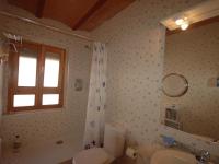 Kúpeľňa v ubytovaní LETS HOLIDAYS Cozy Apartment Near to the Castle