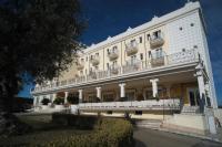 Budynek, w którym mieści się hotel