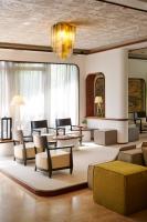 A seating area at Hotel Atlantico