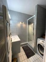 Kúpeľňa v ubytovaní Au Thalassa - 3min Plage - CLIM - TERRASSE - WIFI
