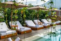 Elcielo Hotel Luxury Medellinの敷地内または近くにあるプール