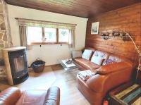 Posezení v ubytování Charming cottage KLARA with Sauna, Nature&Privacy near Prague