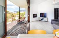 Telewizja i/lub zestaw kina domowego w obiekcie Stunning Home In Galilea