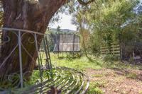 Ogród w obiekcie Wood Chalet 1 Monaco Forest La Turbie - Sleeps 5 people
