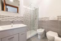 A bathroom at Domus Carlotta Apartment with sea view Villasimius