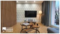Televízia a/alebo spoločenská miestnosť v ubytovaní APARTAMENT ODRODZENIA 14