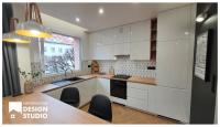 Kuchyňa alebo kuchynka v ubytovaní APARTAMENT ODRODZENIA 14