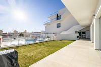 Bazén v ubytování 86-Modern Apartment, Benalmadena nebo v jeho okolí