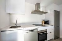 Kuchyň nebo kuchyňský kout v ubytování 86-Modern Apartment, Benalmadena