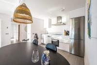 Kuchyň nebo kuchyňský kout v ubytování 86-Modern Apartment, Benalmadena