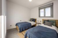 Postel nebo postele na pokoji v ubytování 86-Modern Apartment, Benalmadena
