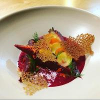 Jídlo v penzionu – hostince nebo okolí