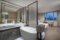 Crowne Plaza Shanghai Nanjing Road by IHGにあるバスルーム